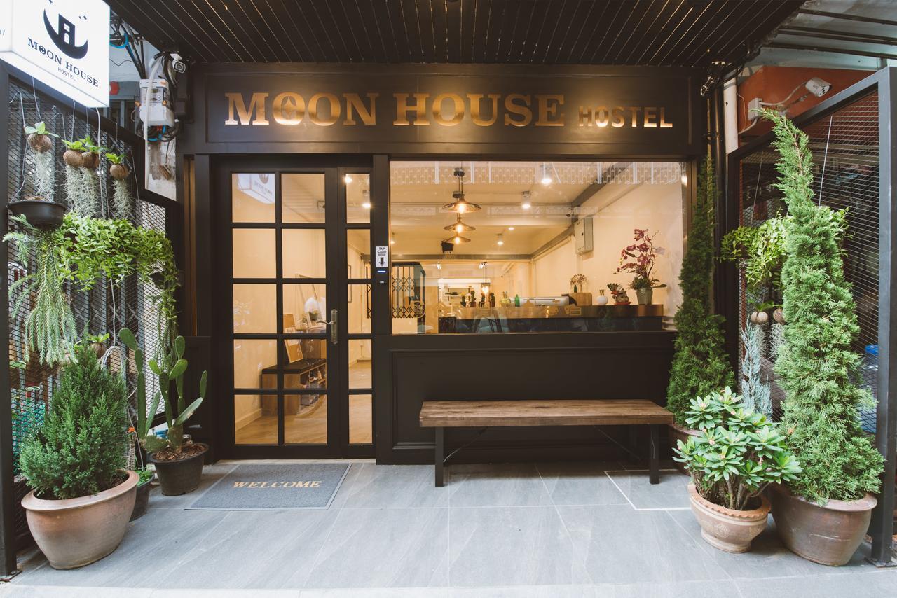 Moon House Hostel Банкок Екстериор снимка