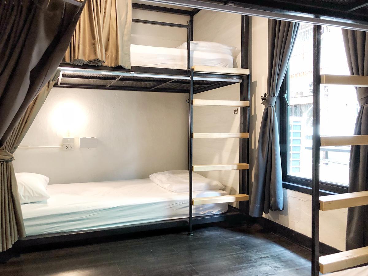 Moon House Hostel Банкок Екстериор снимка
