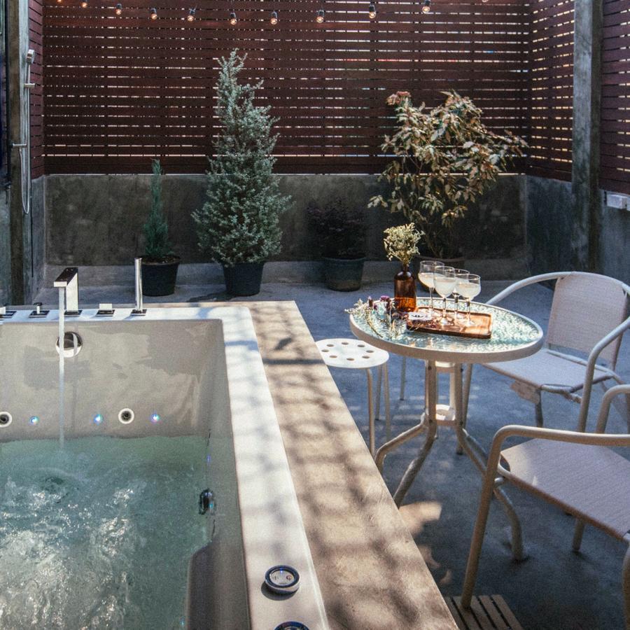 Moon House Hostel Банкок Екстериор снимка