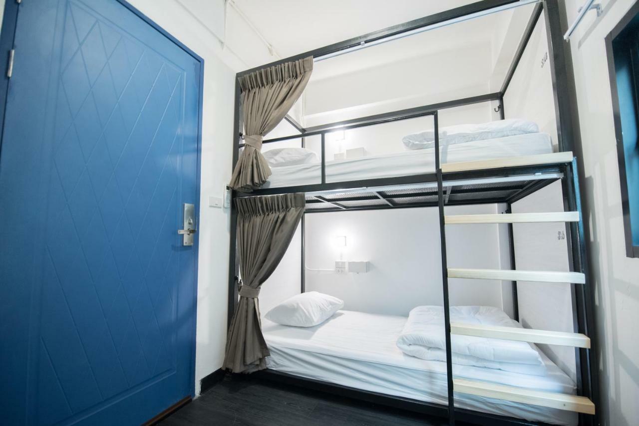 Moon House Hostel Банкок Екстериор снимка